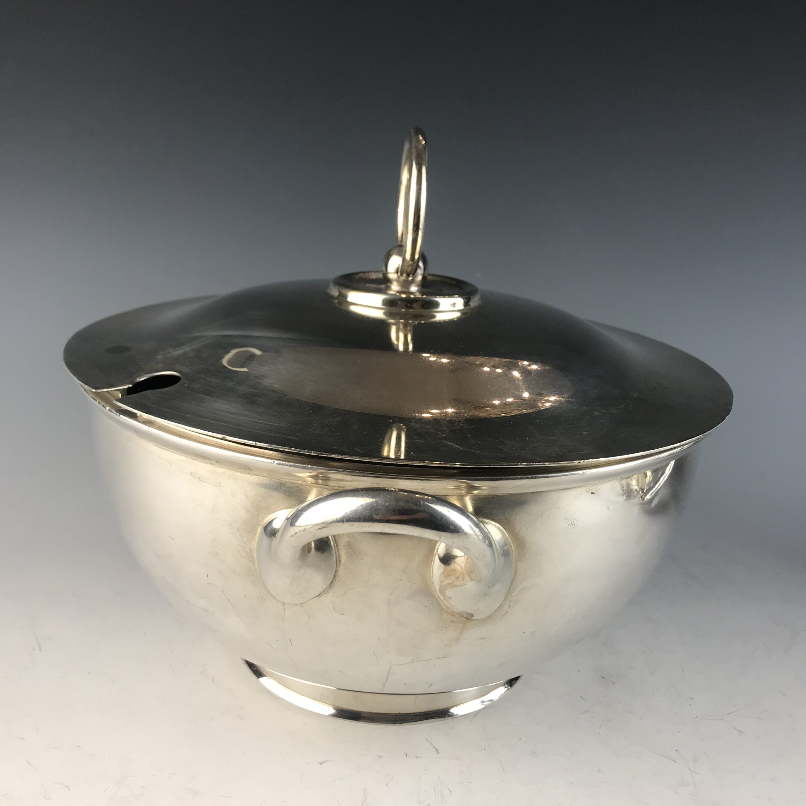 suppenterrine_versilbert