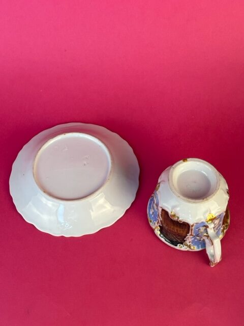 Biedermeier Tasse mit Holzdekor, Porzellanmanufaktur Aich, Karlsbad, Böhmen, um 1850 – Bild 4