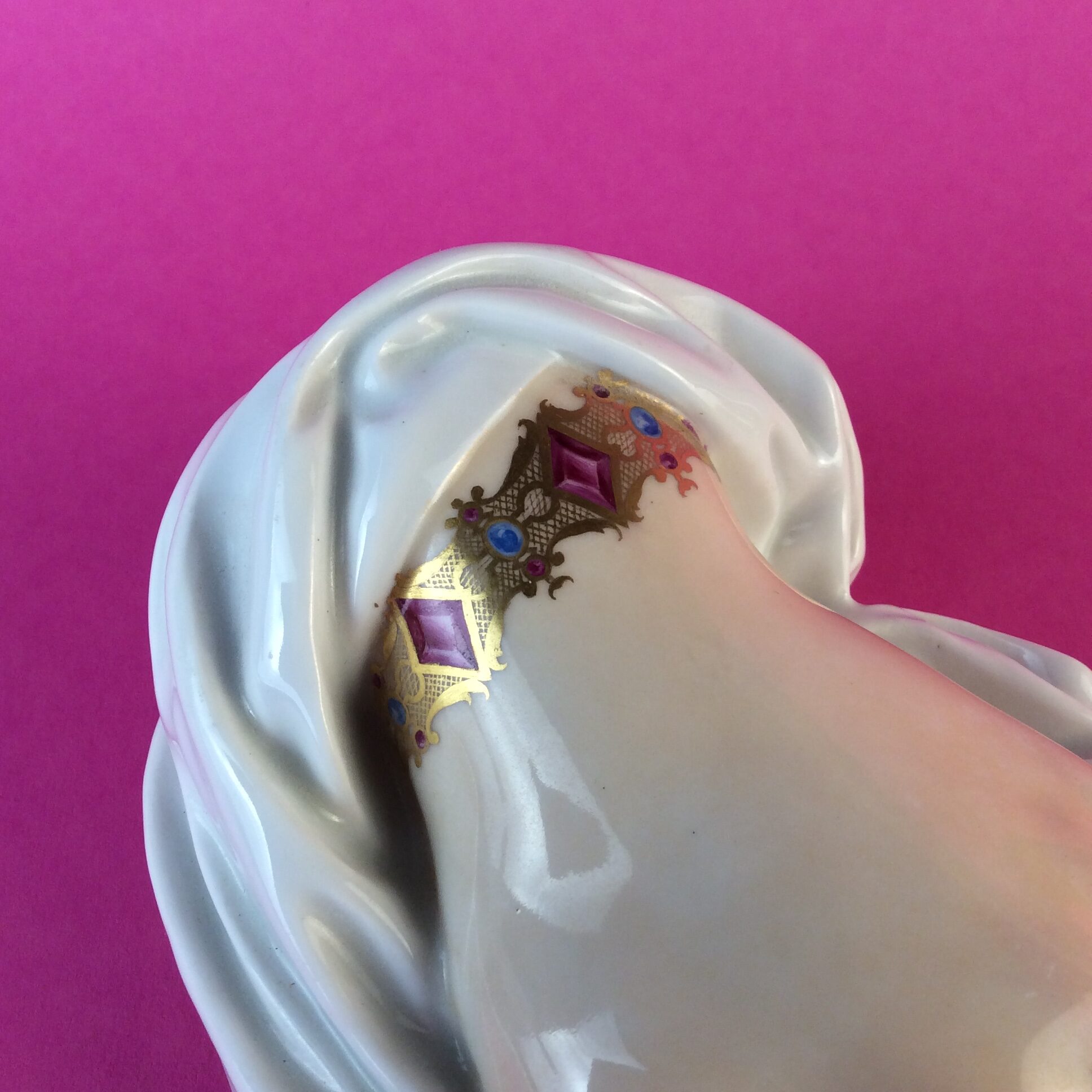 Briefbeschwerer als Hand der Tänzerin Fanny Elssler, Kaiserliche Porzellanmanufaktur, Wien, um 1859 – Bild 4