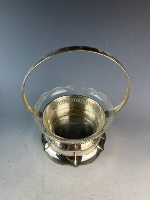 Jugendstil Henkelkorb mit Glaseinsatz, Wien, um 1900 – Bild 2