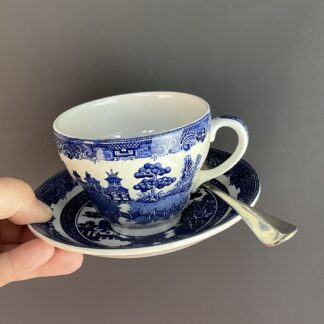 6 "Blue Willow" Tassen, Fa. Johnson Bros England, 20. Jahrhundert