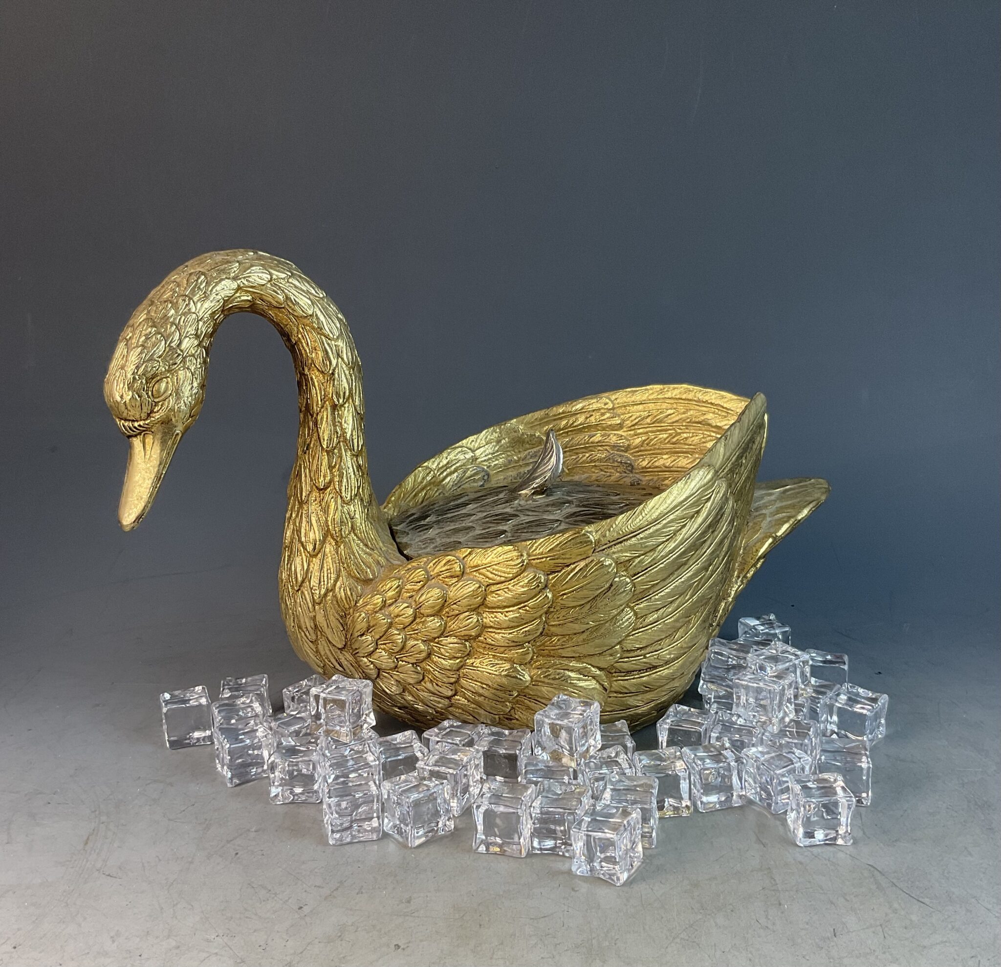 eiswürfelkühler_schwan_manetti