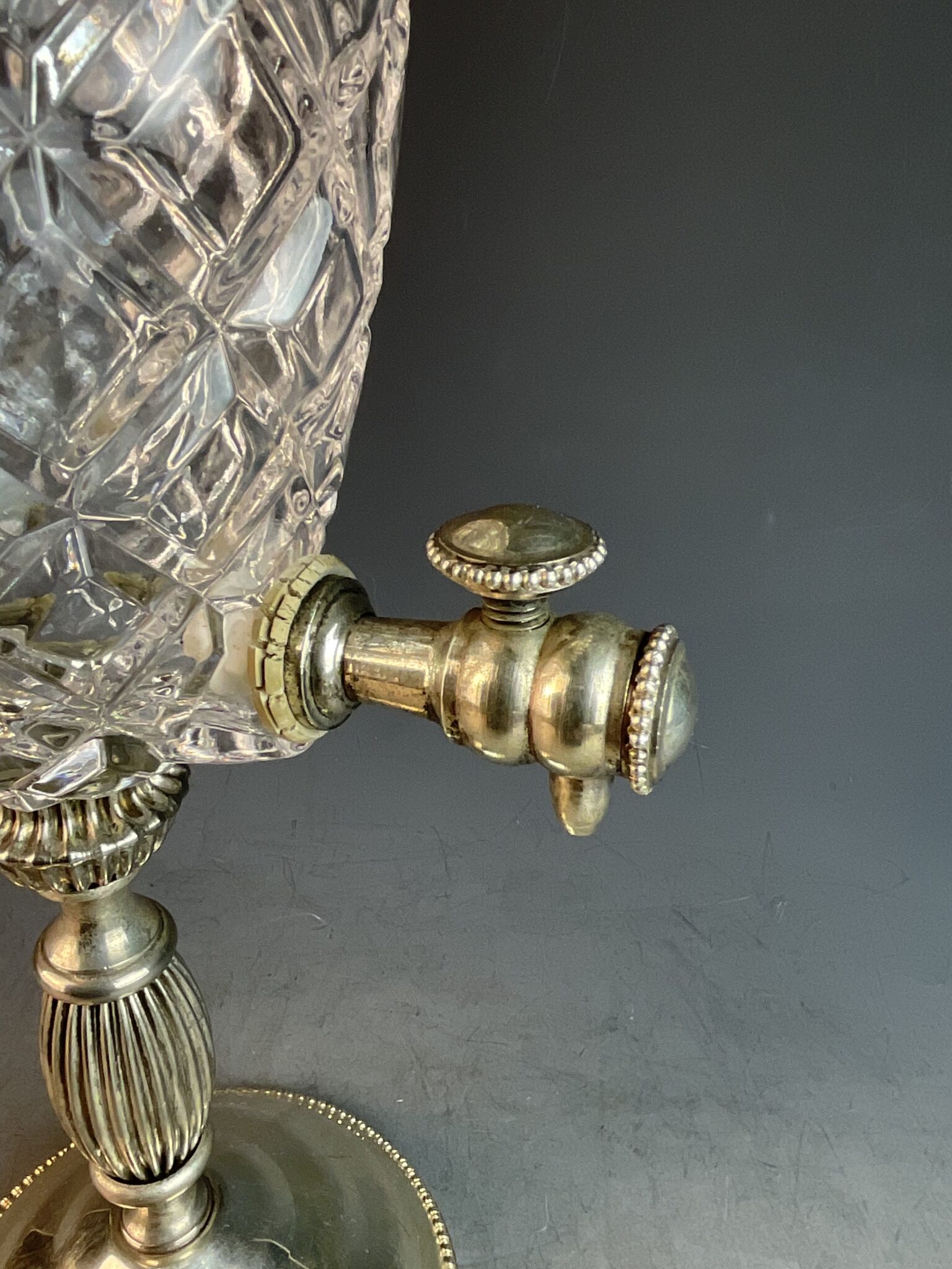 Versilberter Saftspender mit Kristallglas, Frankreich, um 1950 – Bild 7