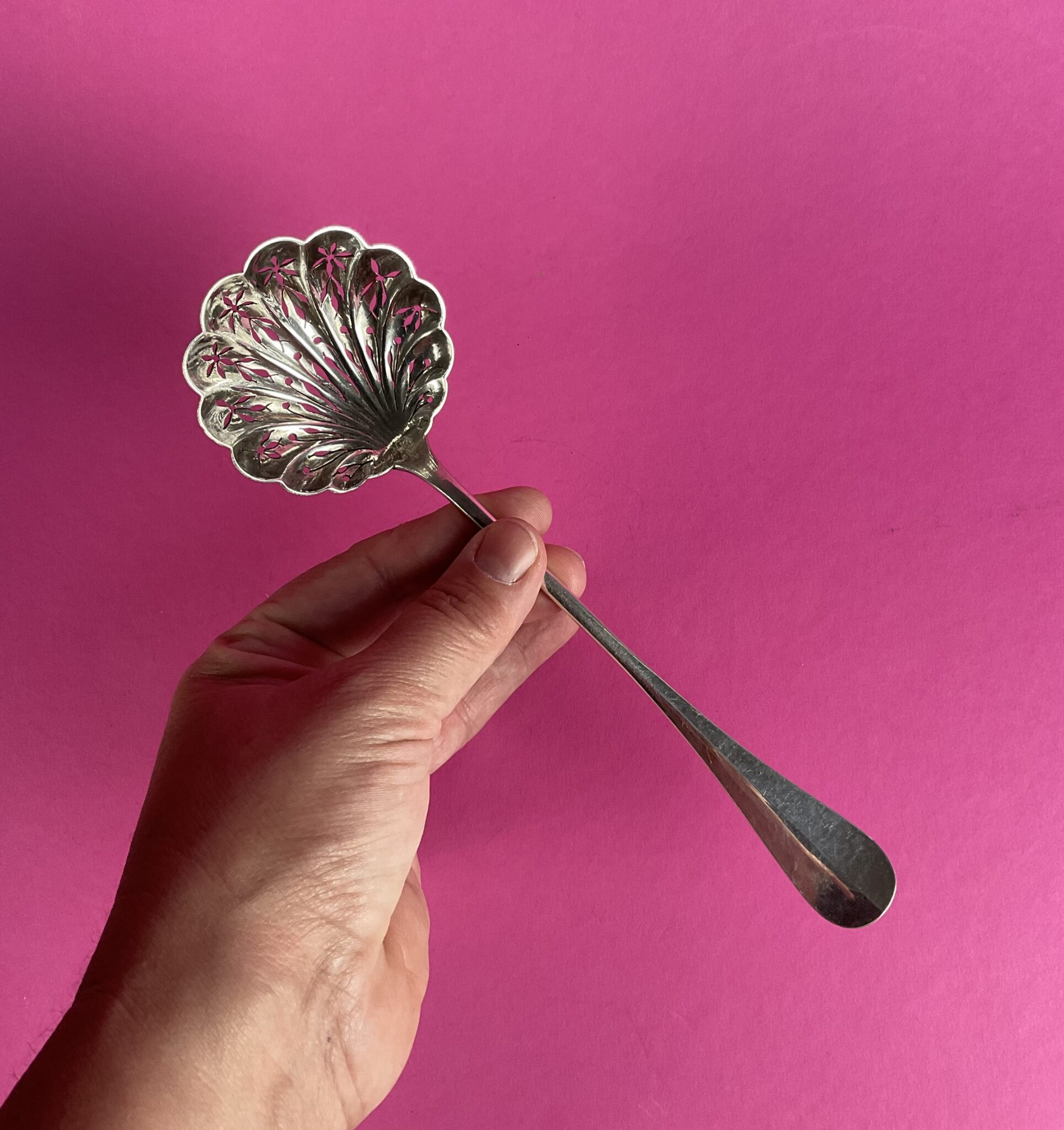 zuckerstreulöffel_versilbert