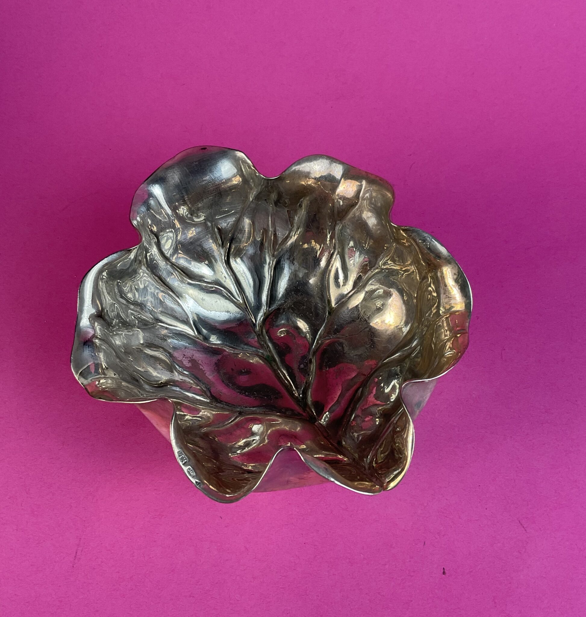 Versilberte Zuckerschale als Krautblatt, Fa. WMF, um 1900 – Bild 2